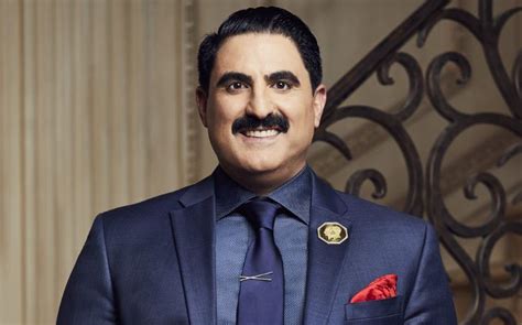 La Nuit Étincelante de Reza Farahan: Un Spectacle d’Émotions Brûlantes et de Musique Captivante!